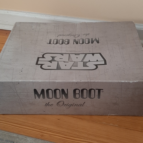 🔥Star wars Moon Boots Women (8)/ Kids(6) - Picture 10 of 10